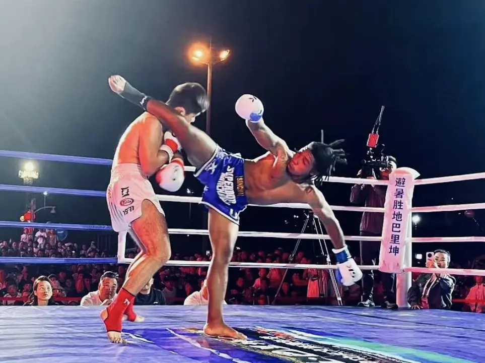 烈的火药味, 了他对阵张, amp 烈的火药味, 了他对阵张, amp