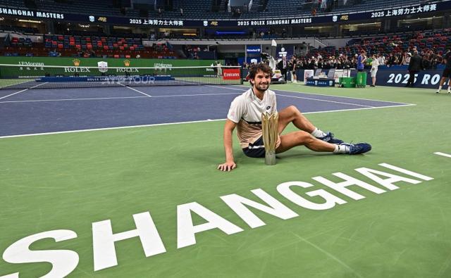 战胜了世界, 我完全不知 战胜了世界, 我完全不知